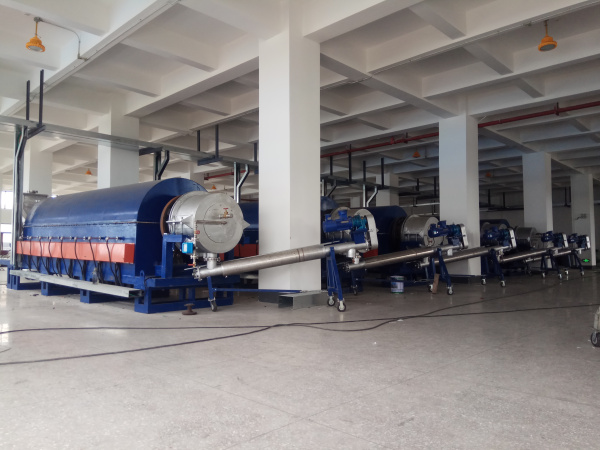 名稱：焙燒電池負(fù)極材料，規(guī)格：?0.65x7.2米間接電加熱